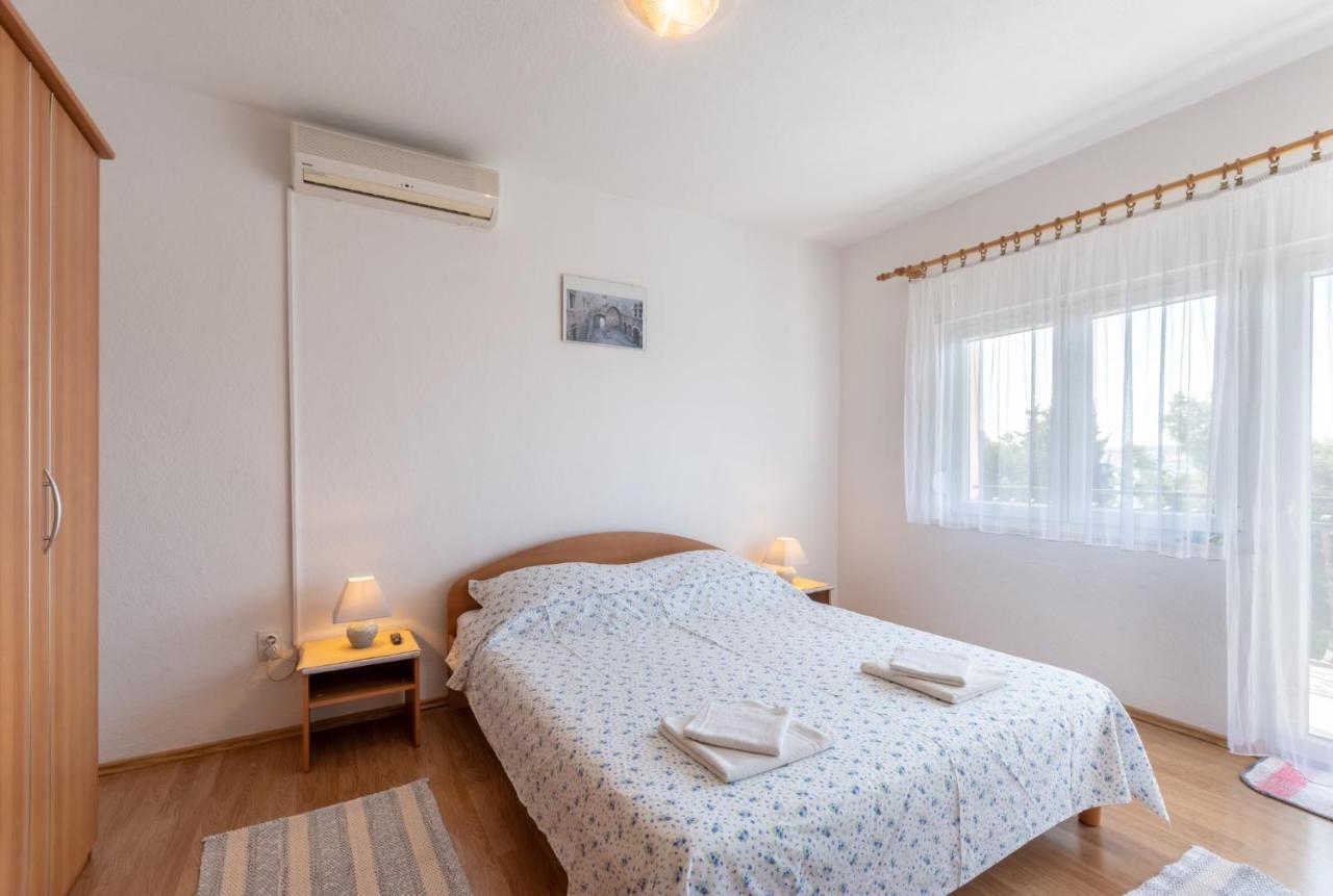 Apartments Mimi Трогір Екстер'єр фото